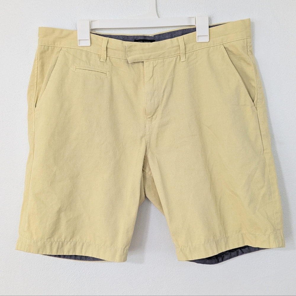 Ted Baker London Classic Flat Front Shorts Chino Pastel Yellow Khakis Size 38R
